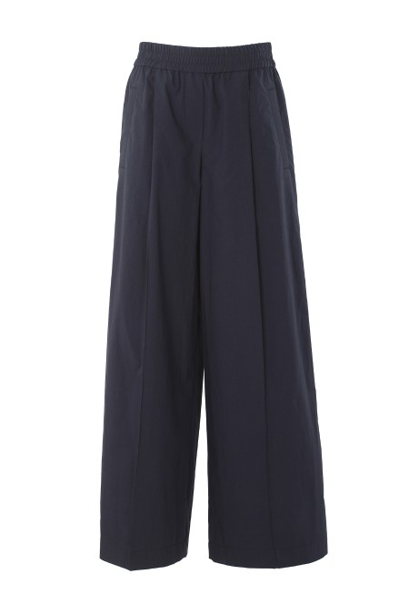 Shop BRUNELLO CUCINELLI  Trousers: Brunello Cucinelli cotton trousers.
Elasticated waist.
Side and back pockets.
Regular fit.
Composition: 100% cotton.
Made in Italy.. ML949P8531-C009